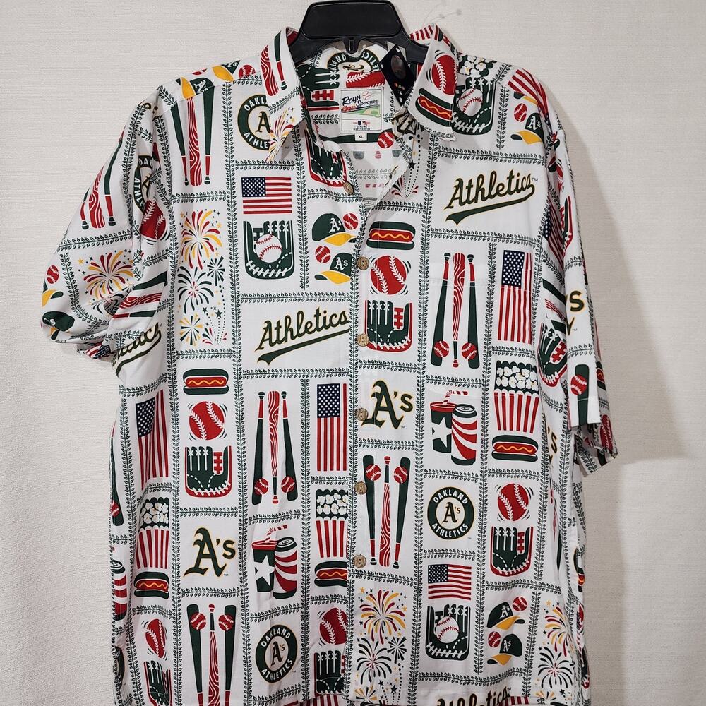 Oakland A short sleeve button up shirt size XL